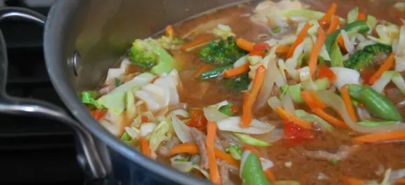 Beef-and-Vegetable-Soup-f-580x266